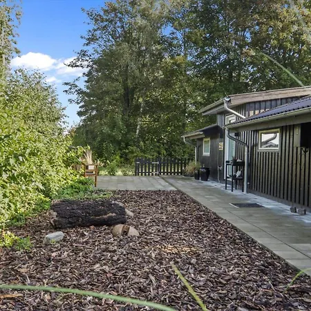 Holiday home Jb415-fjerritslev-ahornvej-18